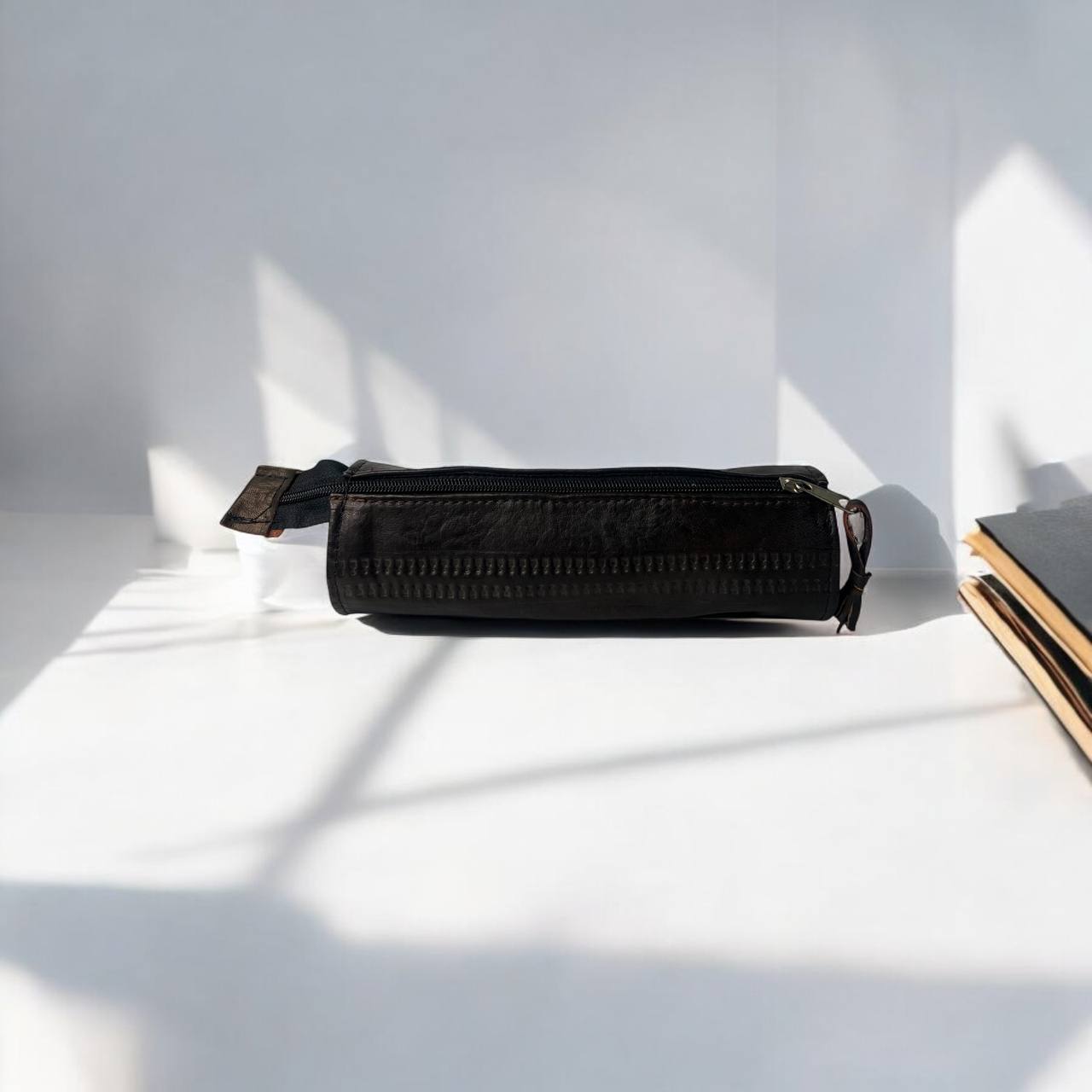 ESTUCHE DE CUERO