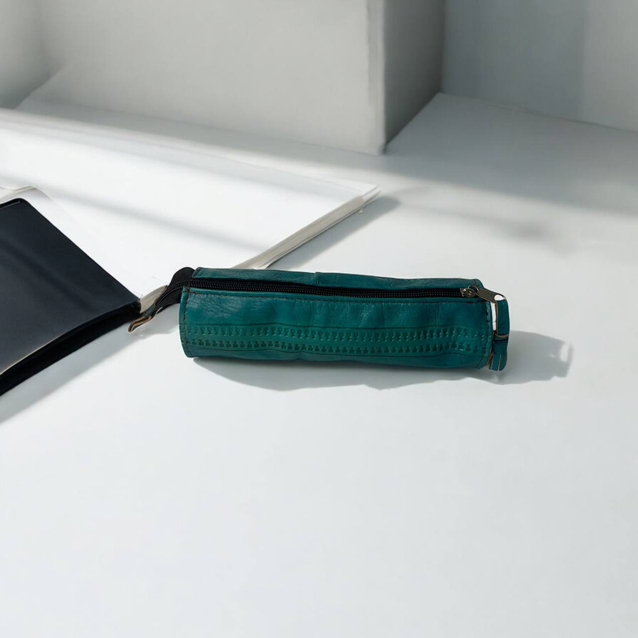 ESTUCHE DE CUERO