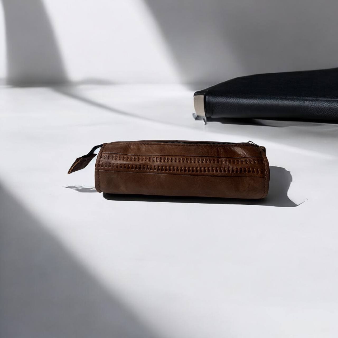 ESTUCHE DE CUERO